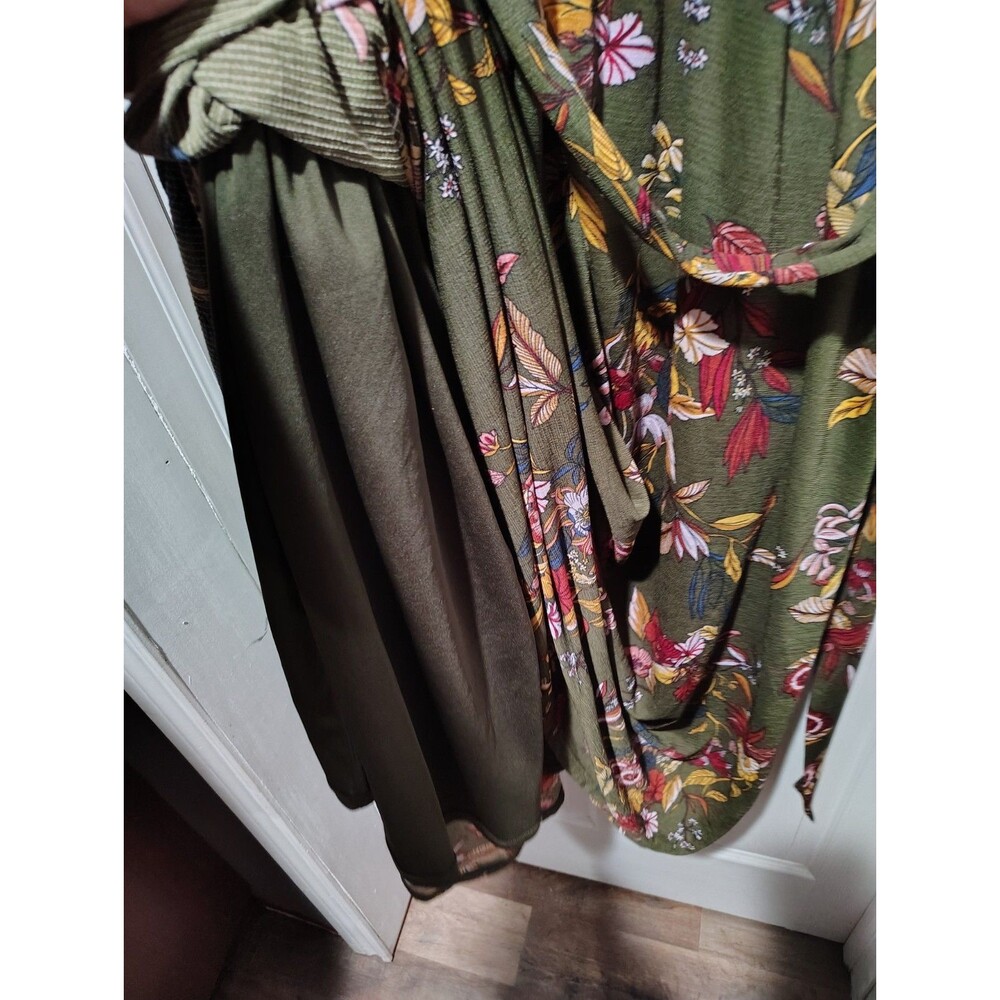 Christopher & Banks Women's Olive Green Floral Flowy Dress Size 3XL Wedding Fall - Picture 4 of 4